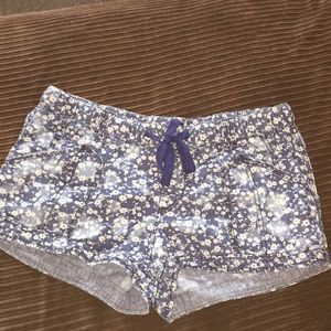 Mossimo elastic waisted shorts